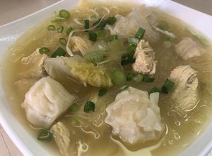 Una foto de Sopa Wonton a la Sonorense
