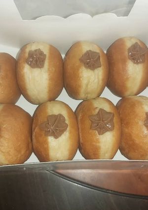 A picture of Filled doughnuts.