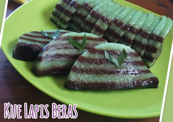 Kue lapis beras coklat pandan