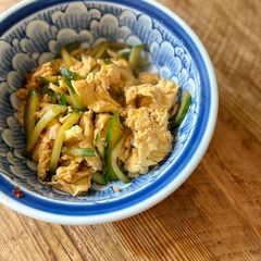 A picture of Cucumber, eggs, toban djan (Chilli bean paste).