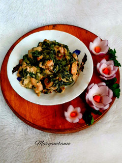عکسی از دستور خوراک مرغ و اسفناج رژیمی