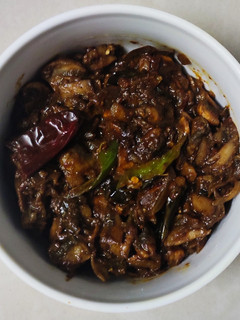 செட்டிநாடு காளான் மிளகு வறுவல் (Chettinad mashroom pepper fry Recipe in tamil) செய்முறை முக்கிய புகைப்படம்
