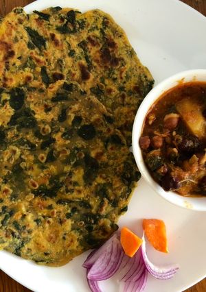 A picture of Drumstick leaves Paratha.