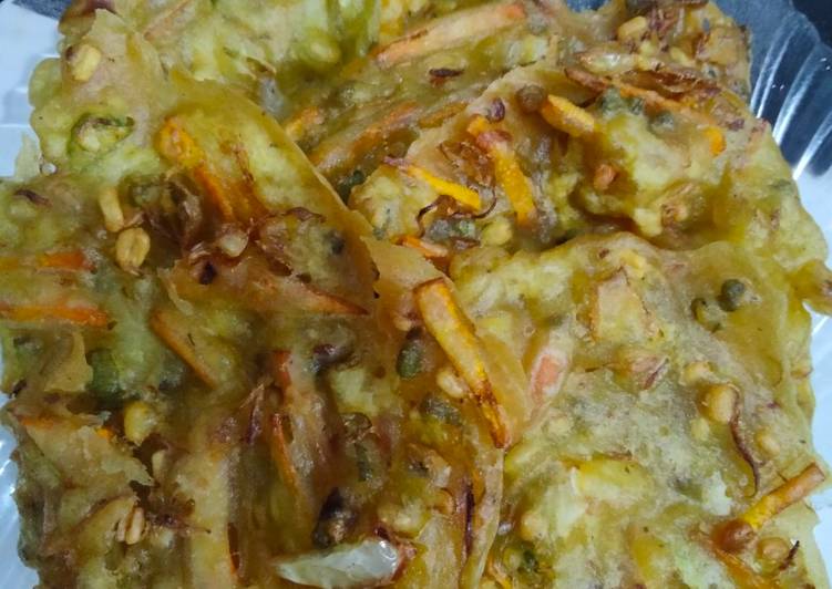 Resep Terbaru Bakwan sayur sederhana Gurih Mantul