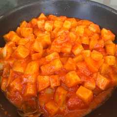 A picture of Kentang Balado.
