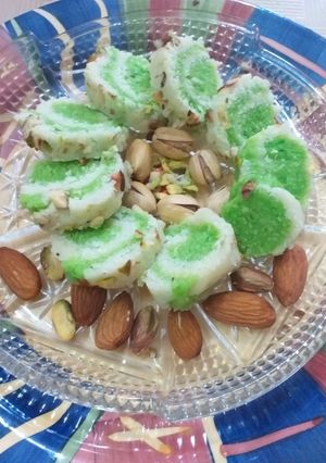 A picture of Coconut roll methai.