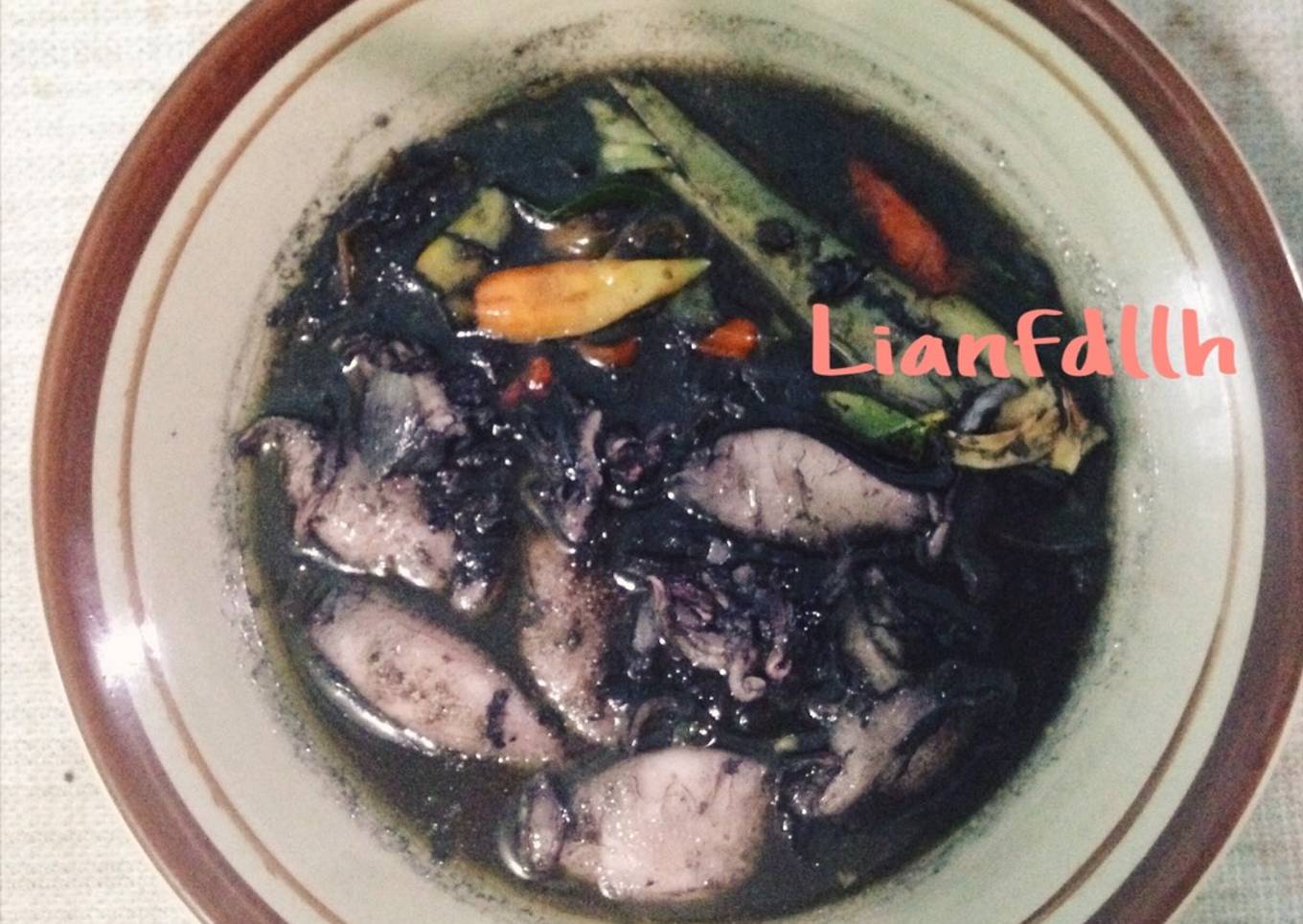 Pindong Kumi Hitam Más néven Tumis Kumi Kali Hitam