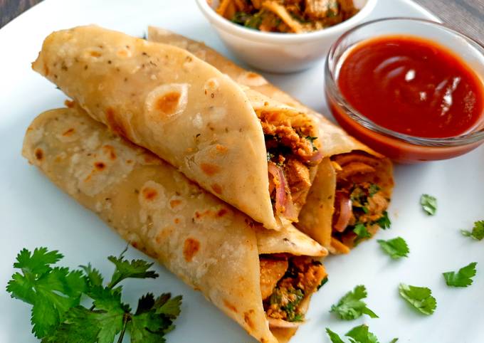 Simple Way to Prepare Speedy Chicken Kathi Roll