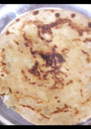 A picture of Aloo ka paratha.