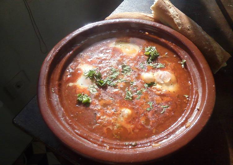 Simple Way to Cook Delicious Sunday Morning Shakshuka