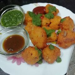 A picture of Moong Fritter Chaat.