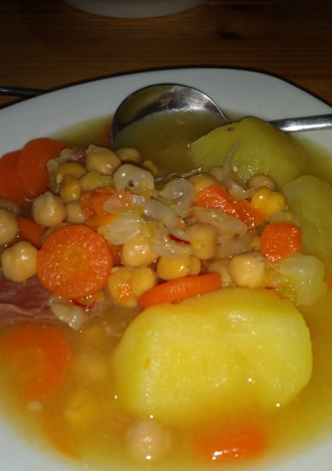 Una foto de Cocido de garbanzos fáciles y riquísimos!!!