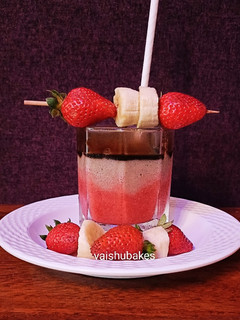 A picture of Banana Strawberry Chocolate Smoothie.