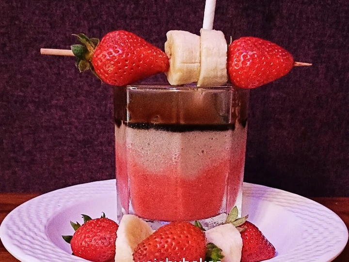 Recipe Banana Strawberry Chocolate Smoothie the Awesome  Makes you drool