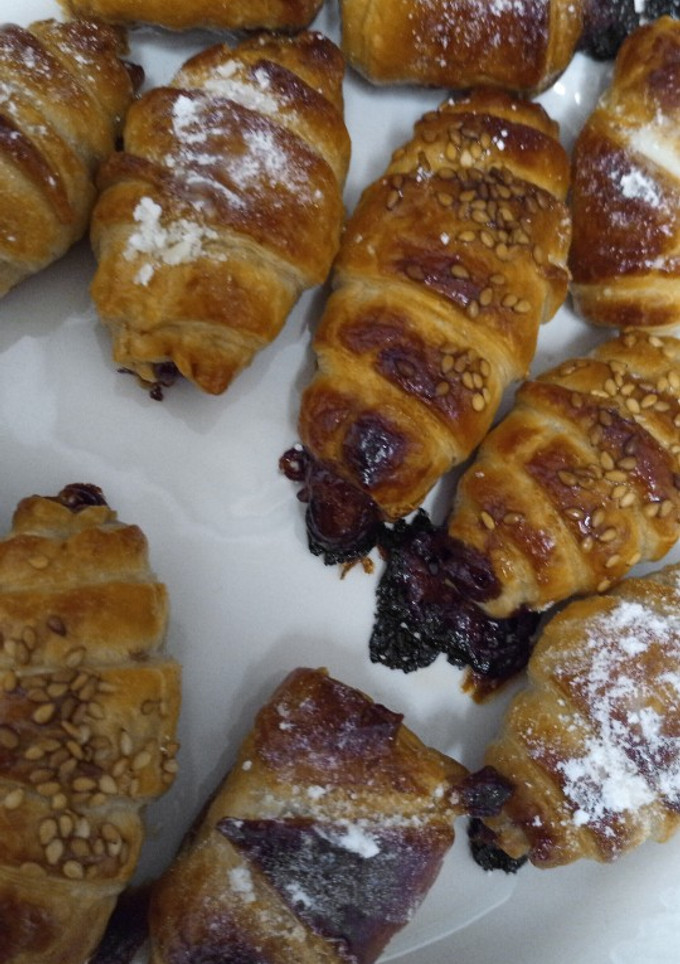 Una foto de Croissants de hojaldre rellenos 🥐