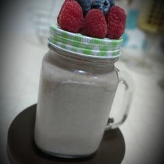 A picture of Mix berries milk smoothie.