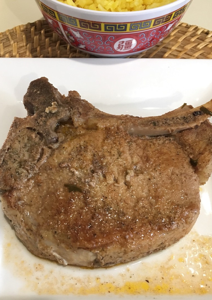 Una foto de Chuletas al Vino en Olla Rápida