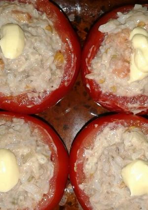 Una foto de Tomates rellenos