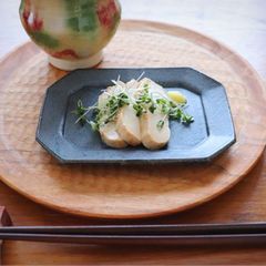 Miso-pickled ”tofu” A picture of Miso-pickled ”tofu”.