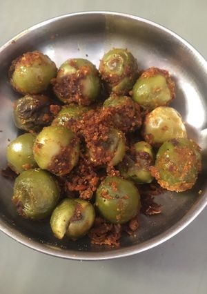 ગુંદા નું ભરેલું શાક (Gunda Stuffed Shak Recipe in Gujarati) રેસીપી મુખ્ય ફોટો