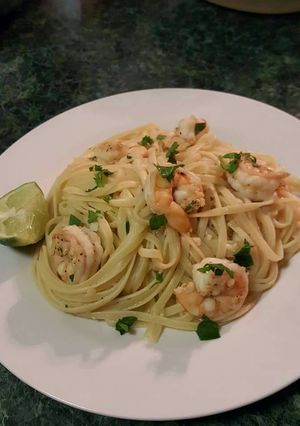 A picture of Shrimp Scampi With Linguine.