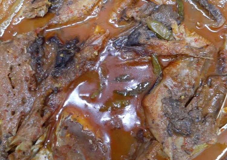 Kepala tenggiri bumbu kuning