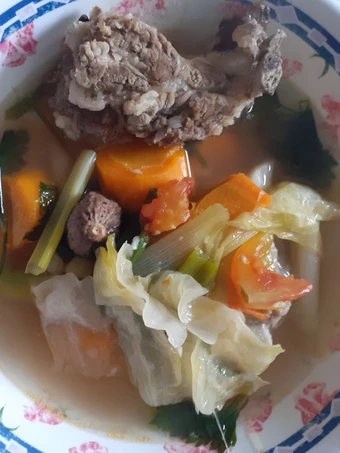 Langkah Mudah untuk Membikin Resep Sop tulang Sapi yang Lezat Anti Ribet, Menggugah Selera