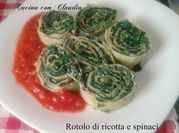 Una foto de raviolis de espinacas