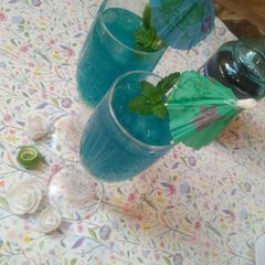 A picture of Blue moon mocktail.