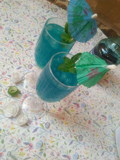 A picture of Blue moon mocktail.