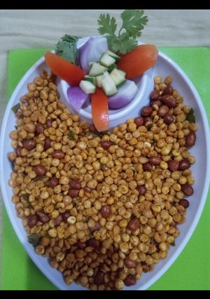 ચણાચાટ(chana chaat in Gujarati) રેસીપી મુખ્ય ફોટો
