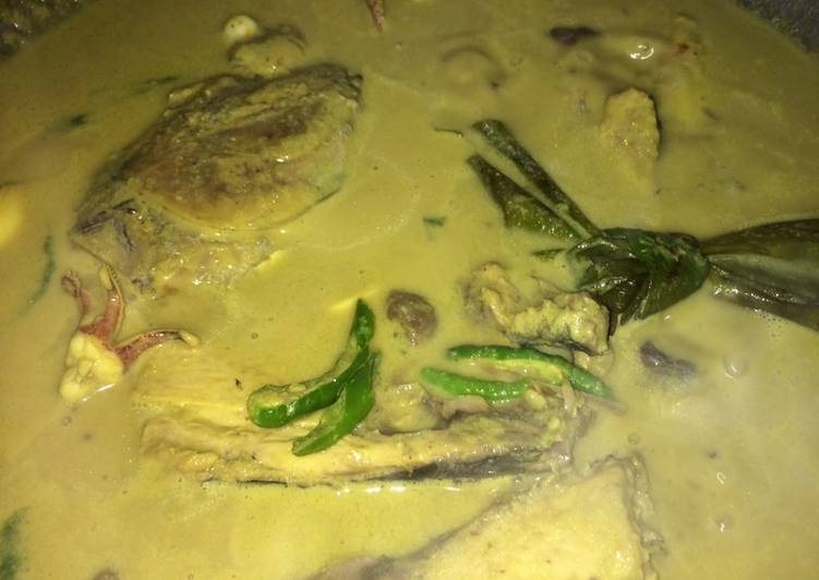 Gulai kepala ikan laut