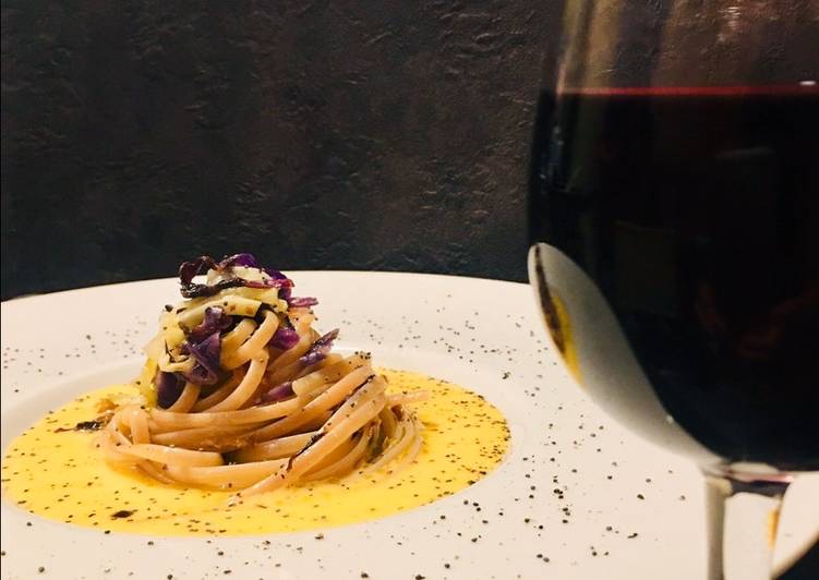 How to Prepare Perfect Linguine in crema al vino rosso e cavolo cappuccio