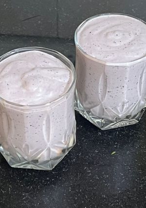 A picture of Blueberry 🫐 Avocado 🥑 Smoothie.
