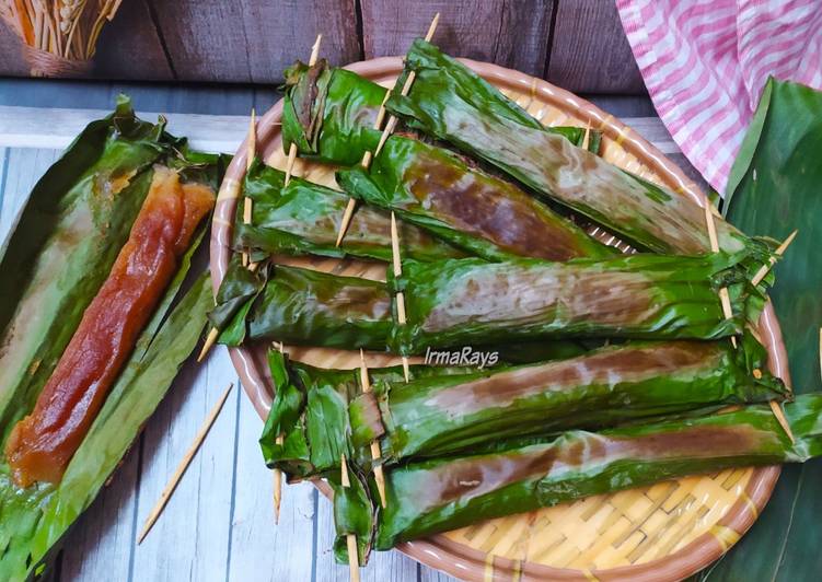 Pepes Pisang Legit