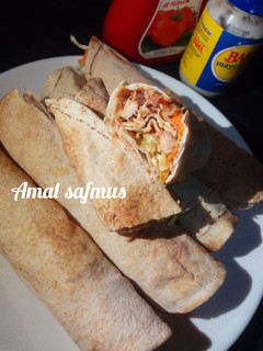 A picture of Chicken shawarma.