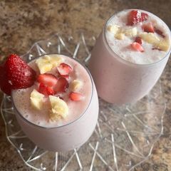 STRAWBERRY-BANANA SMOOTHIE A picture of STRAWBERRY-BANANA SMOOTHIE.