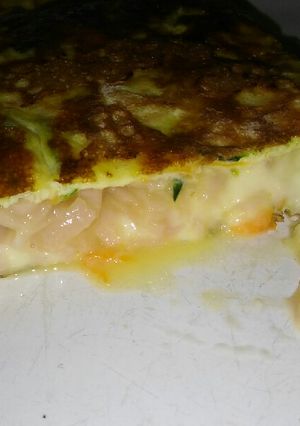 Una foto de Omelette de verduras relleno de jamón y queso SUPER Fácil