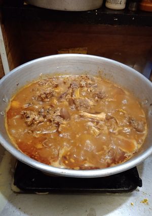 மட்டன் தலை கறி குழம்பு(goat head curry recipe in tamil) செய்முறை முக்கிய புகைப்படம்