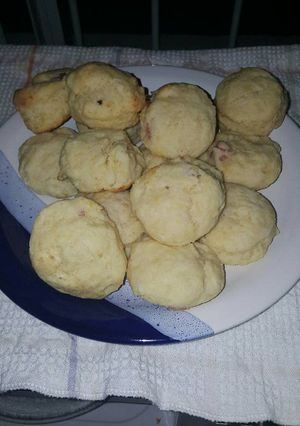 Una foto de Scones de queso y panceta