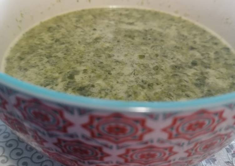 37. Sopa de espinacas cremosa / Thermomix