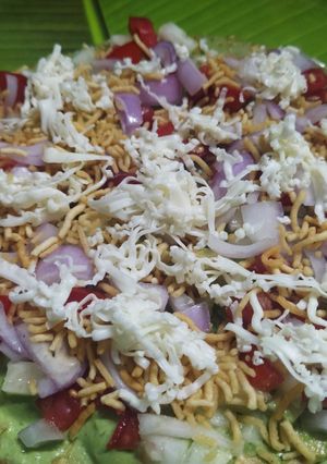 A picture of Mayo khakhara pizza.