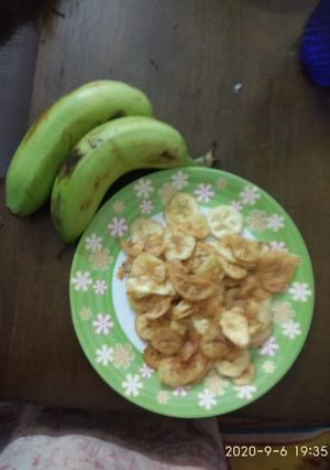 A picture of Banana chips.
