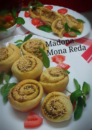 صورة لوصفة فطاير الزعتر 😋😋 بعجينه سهله وسريعه وبسيطه