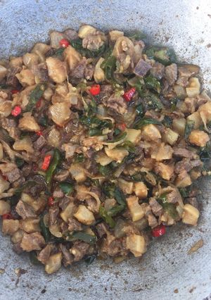 Foto resep Sambal goreng daging + kikil 🍛