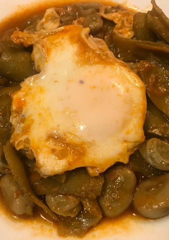 Una foto de Habas Esparragás con Huevo