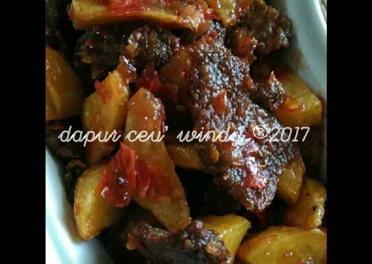 Balado Daging Sapi Kentang