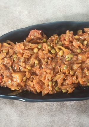 કોબીજ તુવેર નું શાક (Kobij Tuver Shak Recipe In Gujarati) રેસીપી મુખ્ય ફોટો