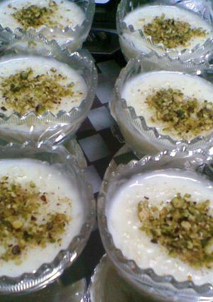 A picture of Rice Pudding with Cream.