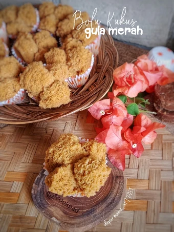 Cara Mudah Menyiapkan Resep Bolu Kukus Gula Merah (Dengan Tips Supaya Mekar/Mekrok) yang Lezat Anti Ribet, Menggugah Selera